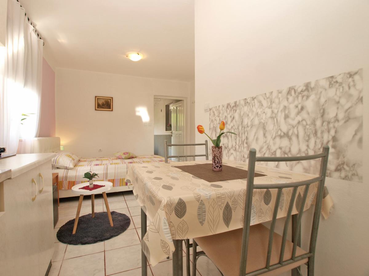 פאז'אנה Apartment Josip 1649 מראה חיצוני תמונה